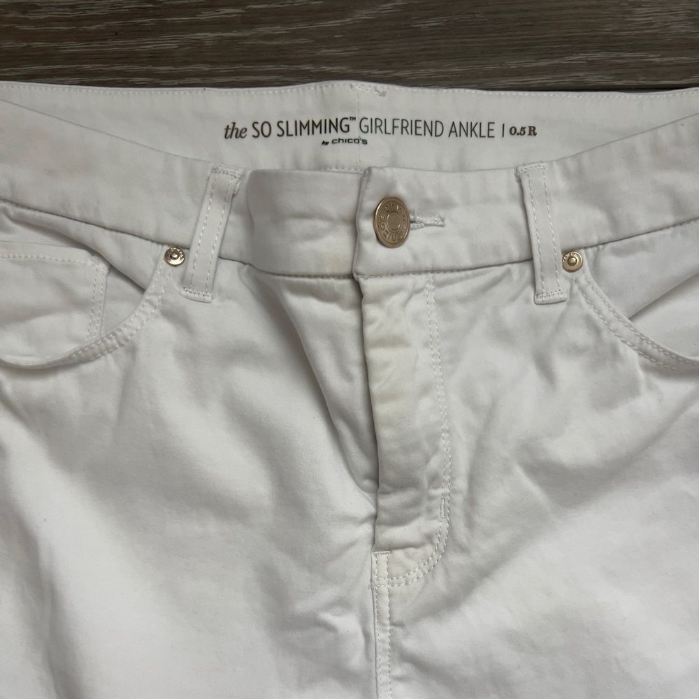 Chico's women’s White Jeans - Picture 2 of 6